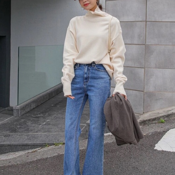 Dazy Cream Colored Turtleneck Buttoned Sweater - Picture 3 of 10